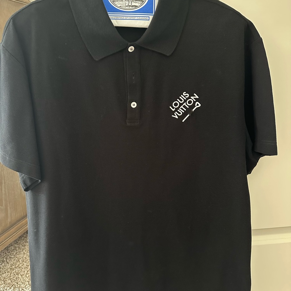 Men’s Louis Vuitton Black Polo Shirt Timeless Elegance